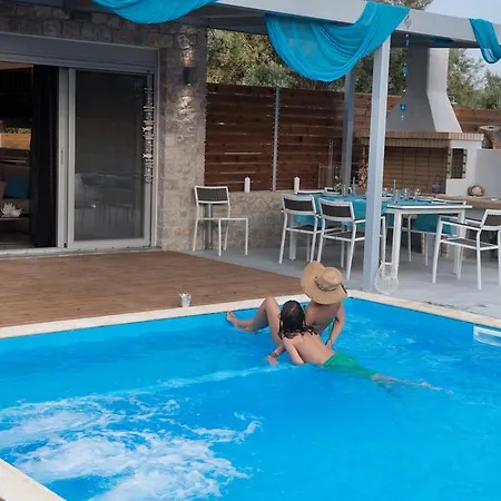 Lefkas Villa